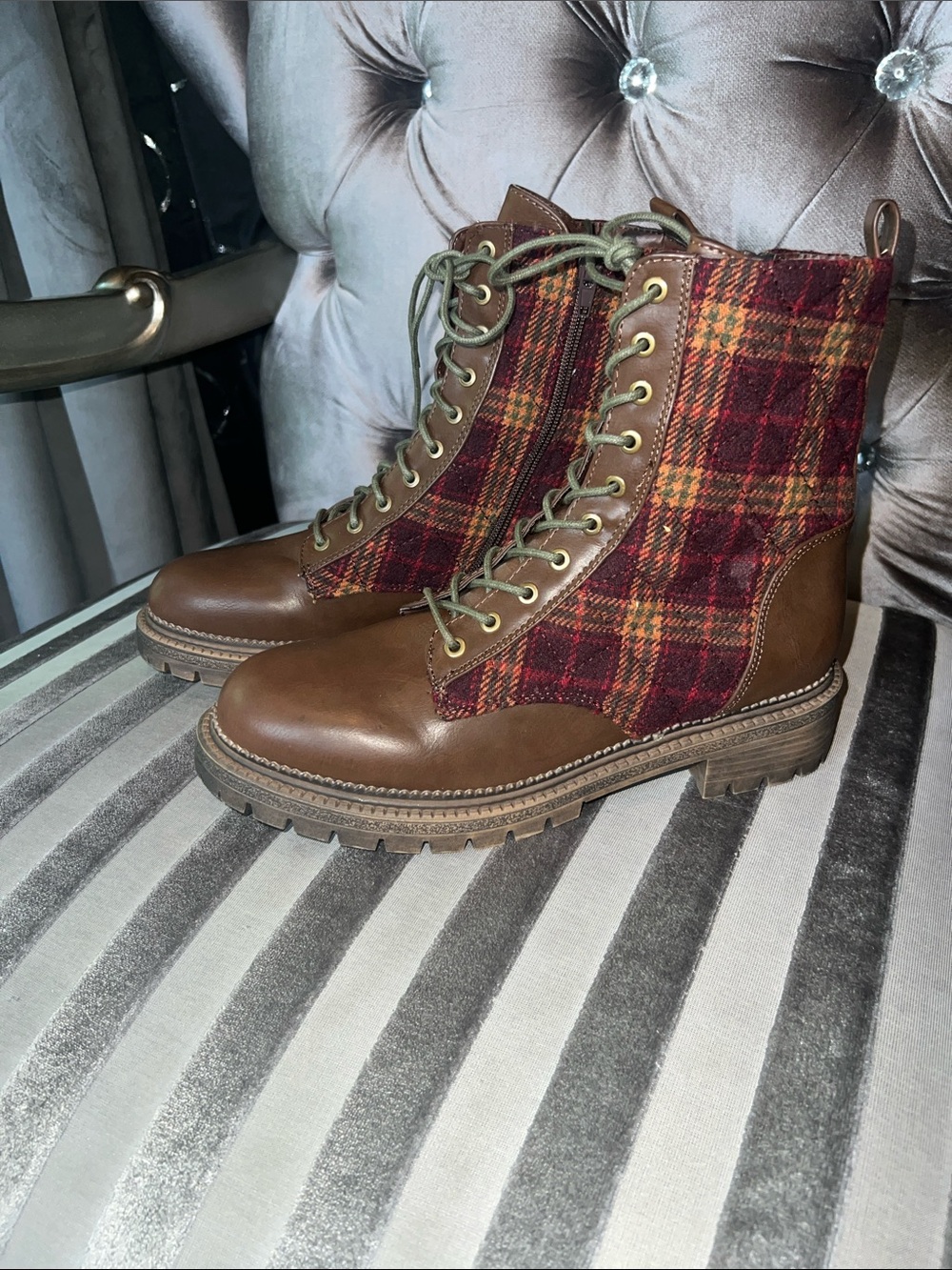 ✨ BRAND NEW Rock Candy Plaid Combat Boots - Size 8.5 ✨